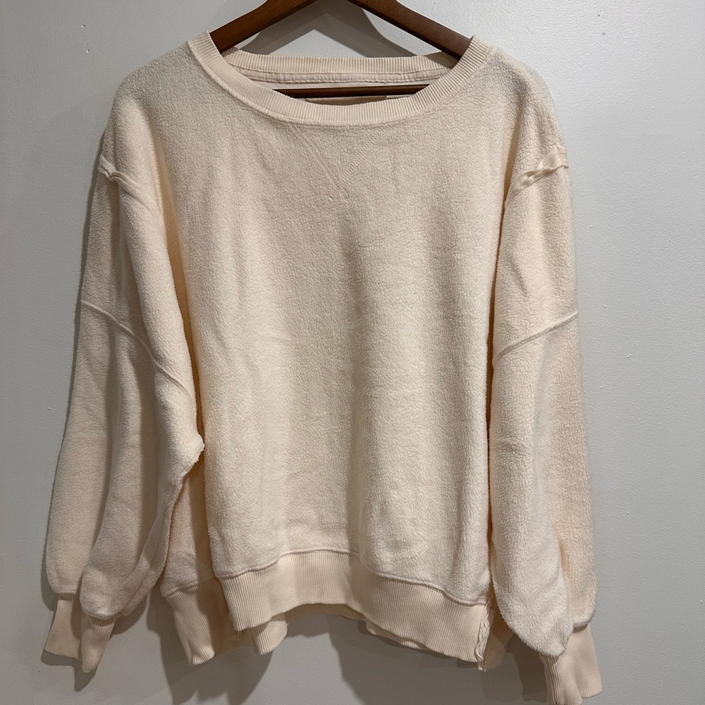 AMERICAN‎ EAGLE White Fleece Sweater Size S